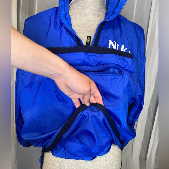 Vintage Nike windbreaker! - Picture 10 of 13